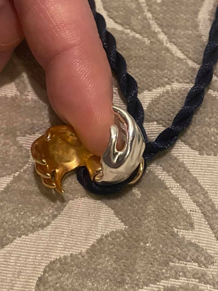 Leona's Healing Hands, Locket for Crystals or Essential Oils, 10K Gold