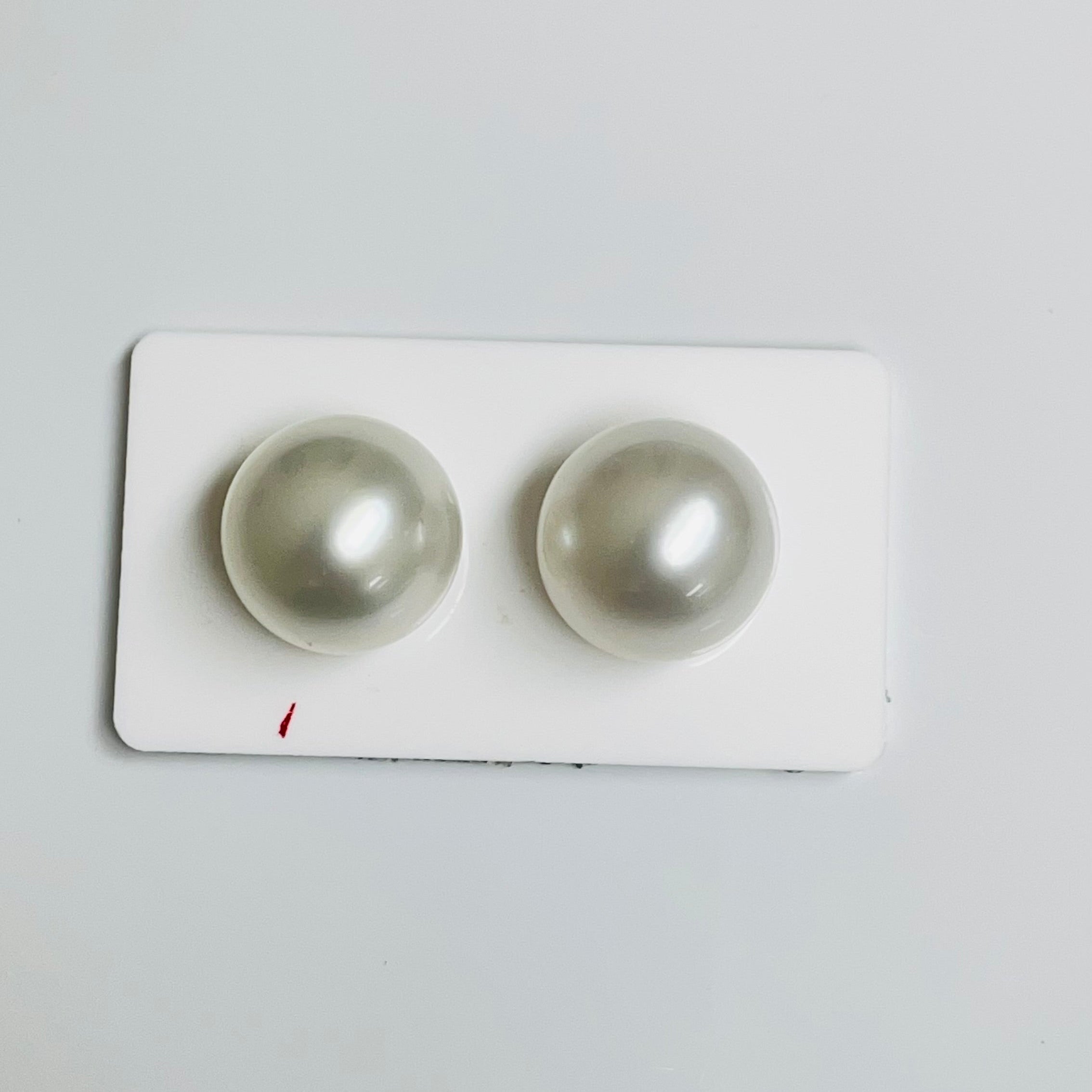 Magical 14.00 MM Snow White South Sea Pearl