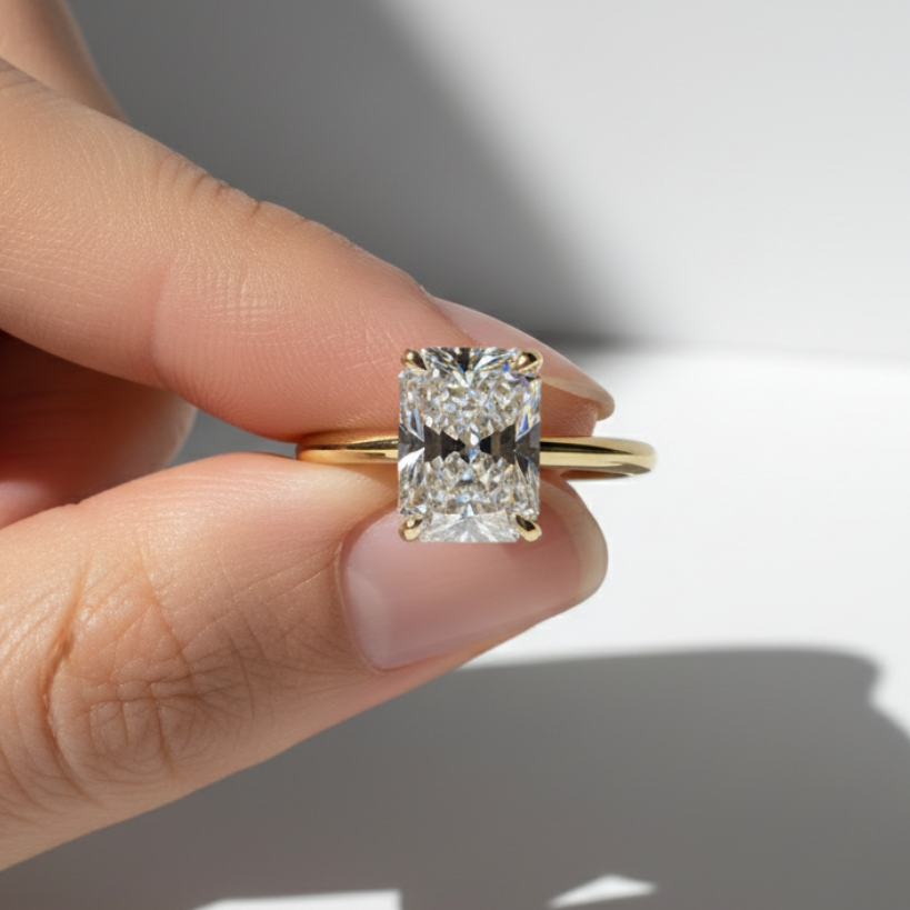 Elegant Radiant Cut Diamond 14K Solid Gold Solitaire Engagement Ring