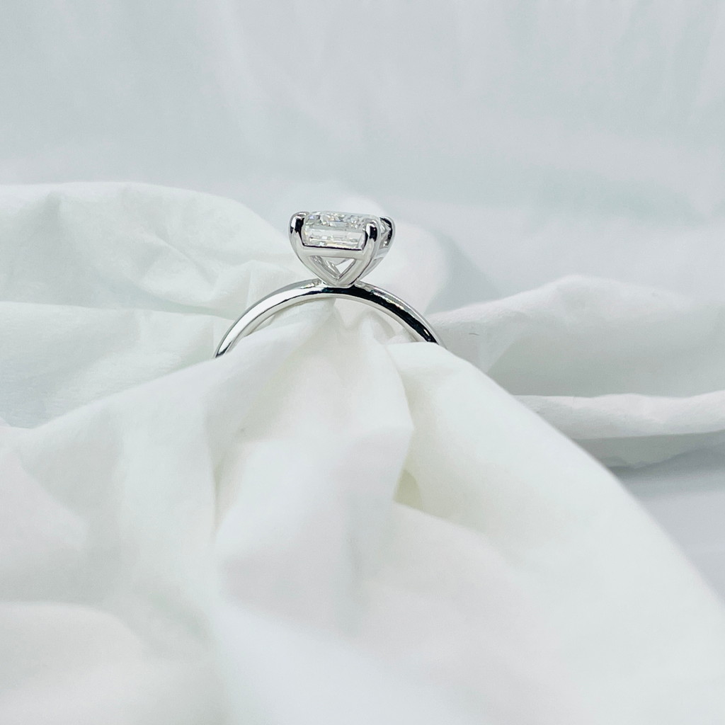 Emerald Cut Diamond Solitaire 14K Solid Gold Engagement Ring IGI Certified