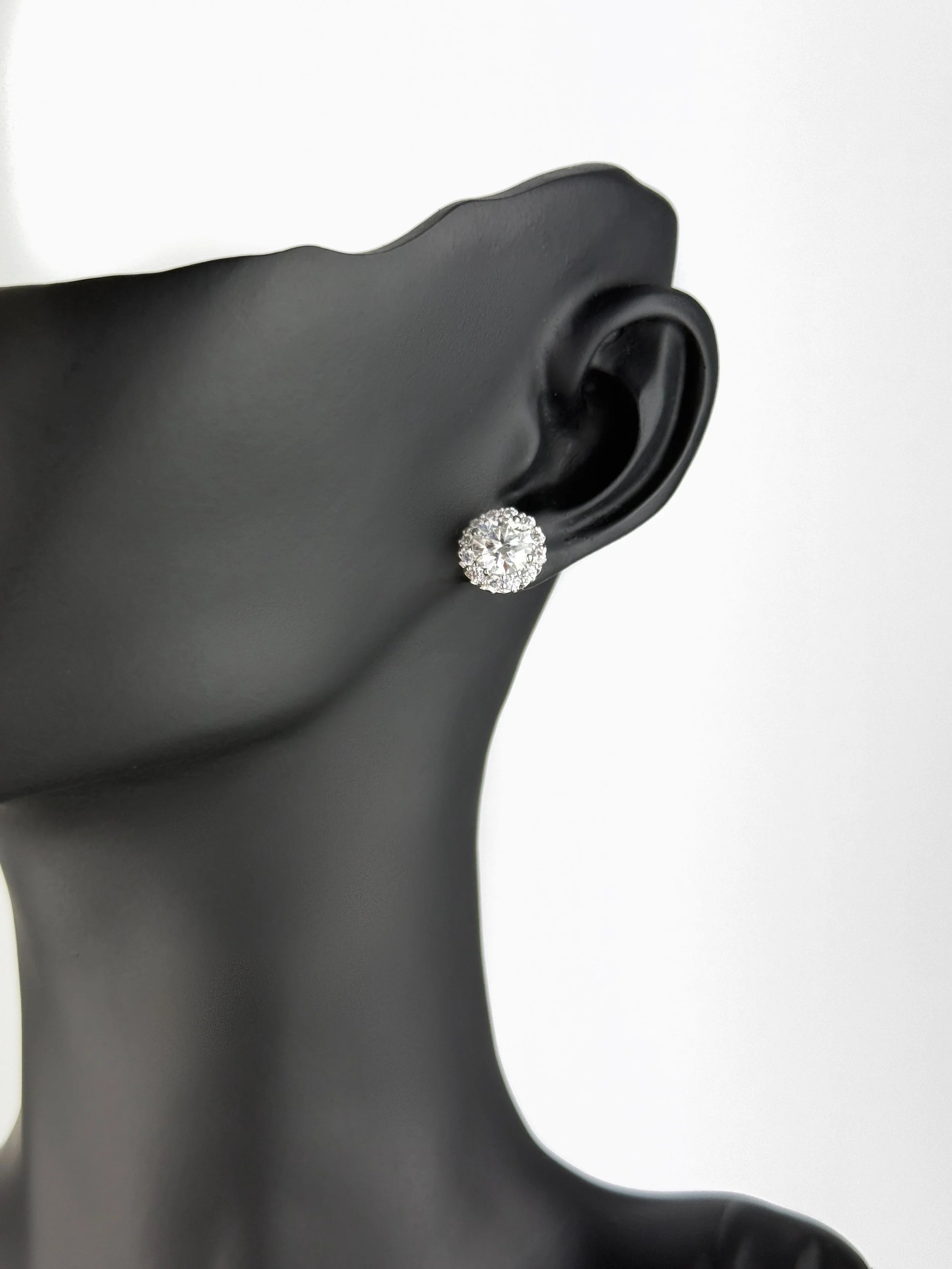 2 Carat Moissanite Diamond Stud Earrings – 925 Sterling Silver