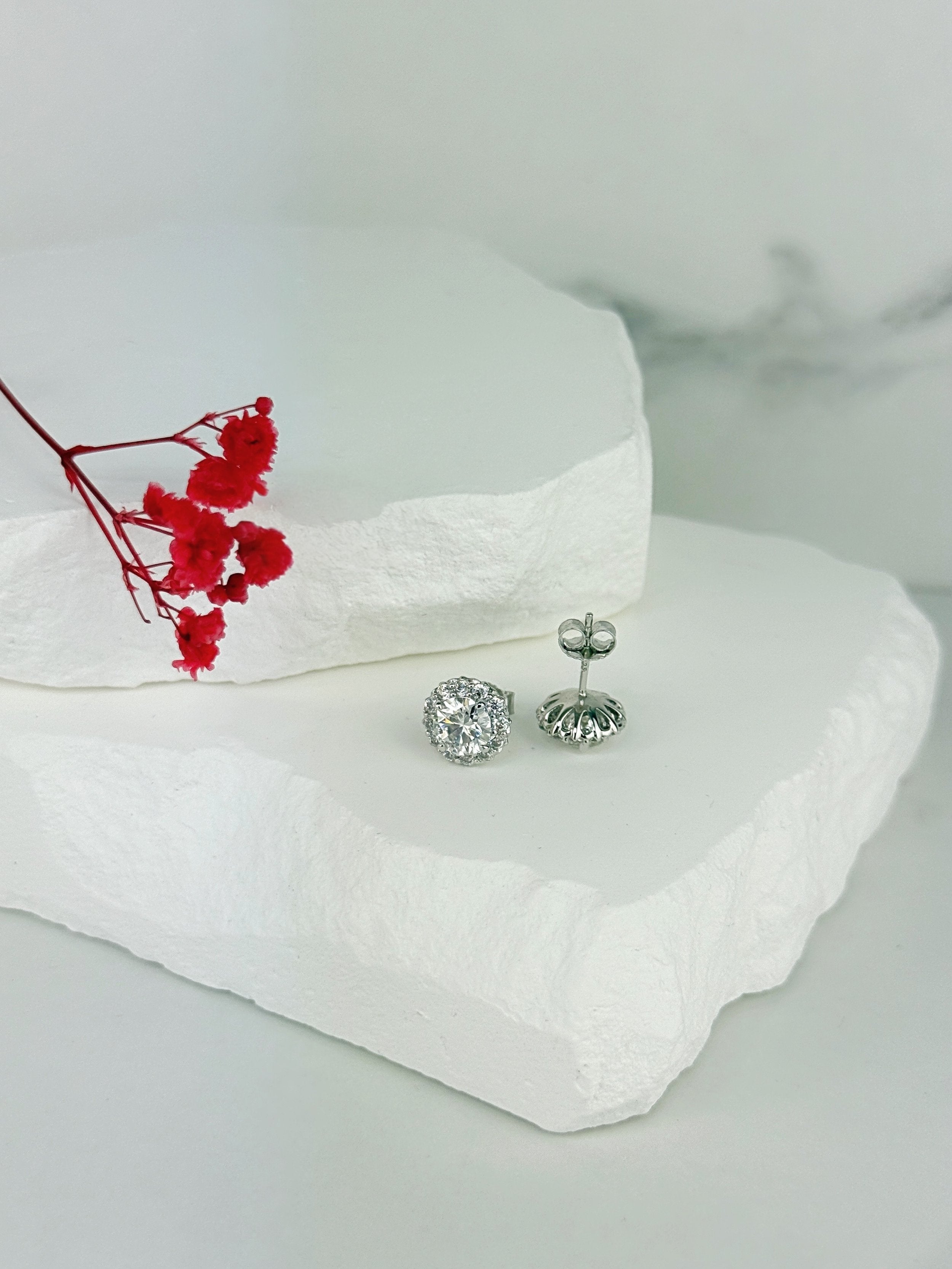 2 Carat Moissanite Diamond Stud Earrings – 925 Sterling Silver