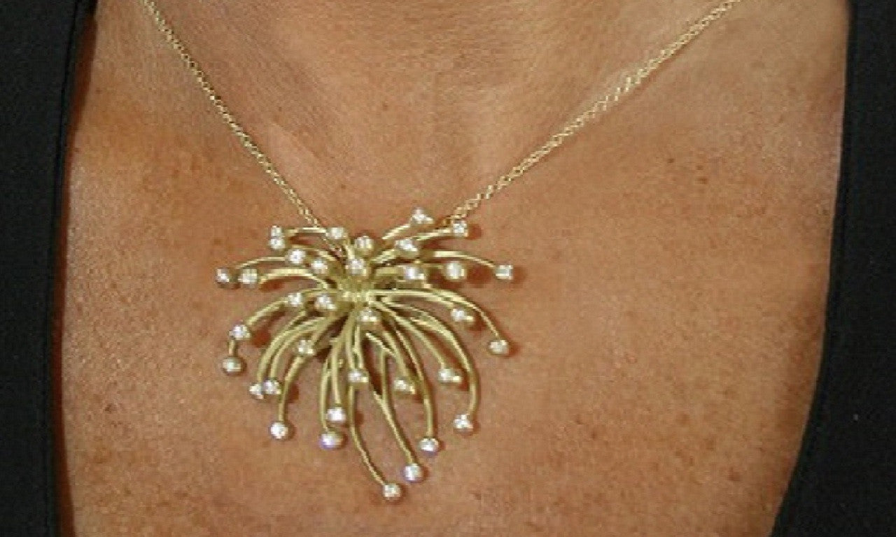 Superstar Necklace. Fireworks-14K gold with diamonds: Celebrate Life!