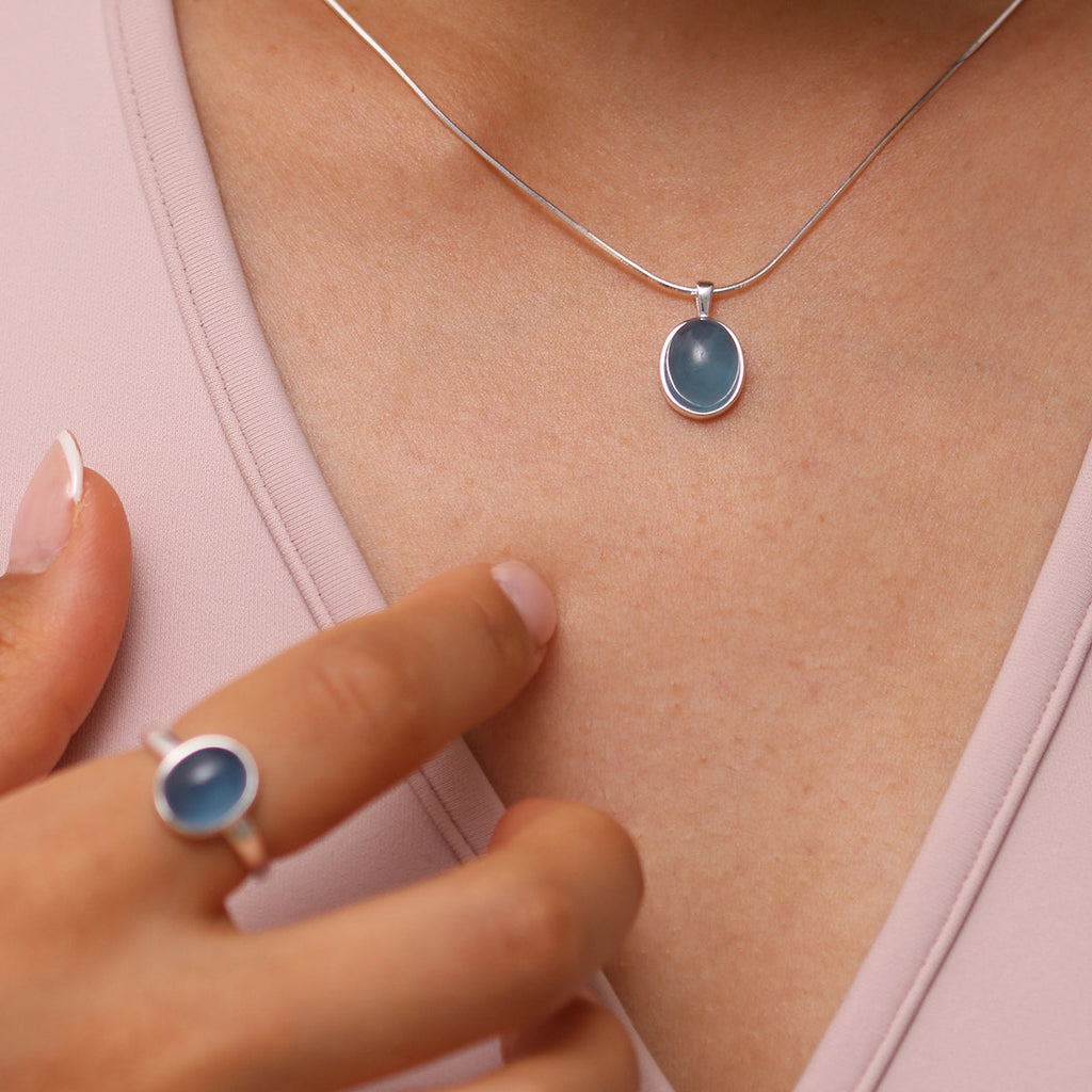 Aquamarine pendant necklace