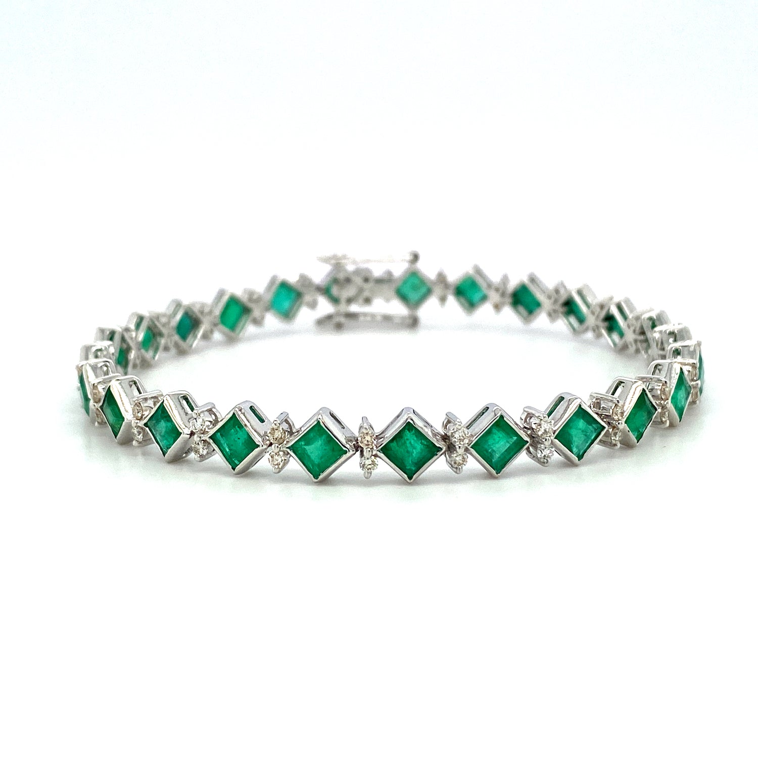 Emerald and Diamond Bracelet in 18K White Gold - KGD 41157