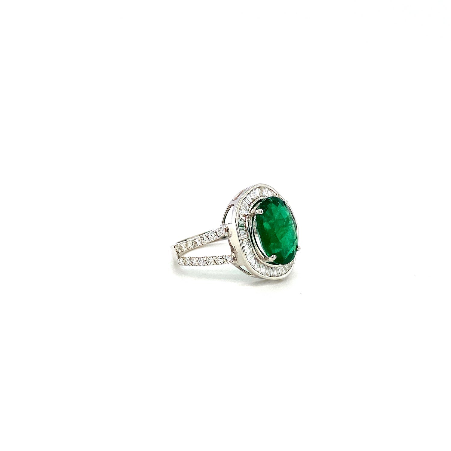 Emerald and Diamond Ring in 18K White Gold - KGR 14714