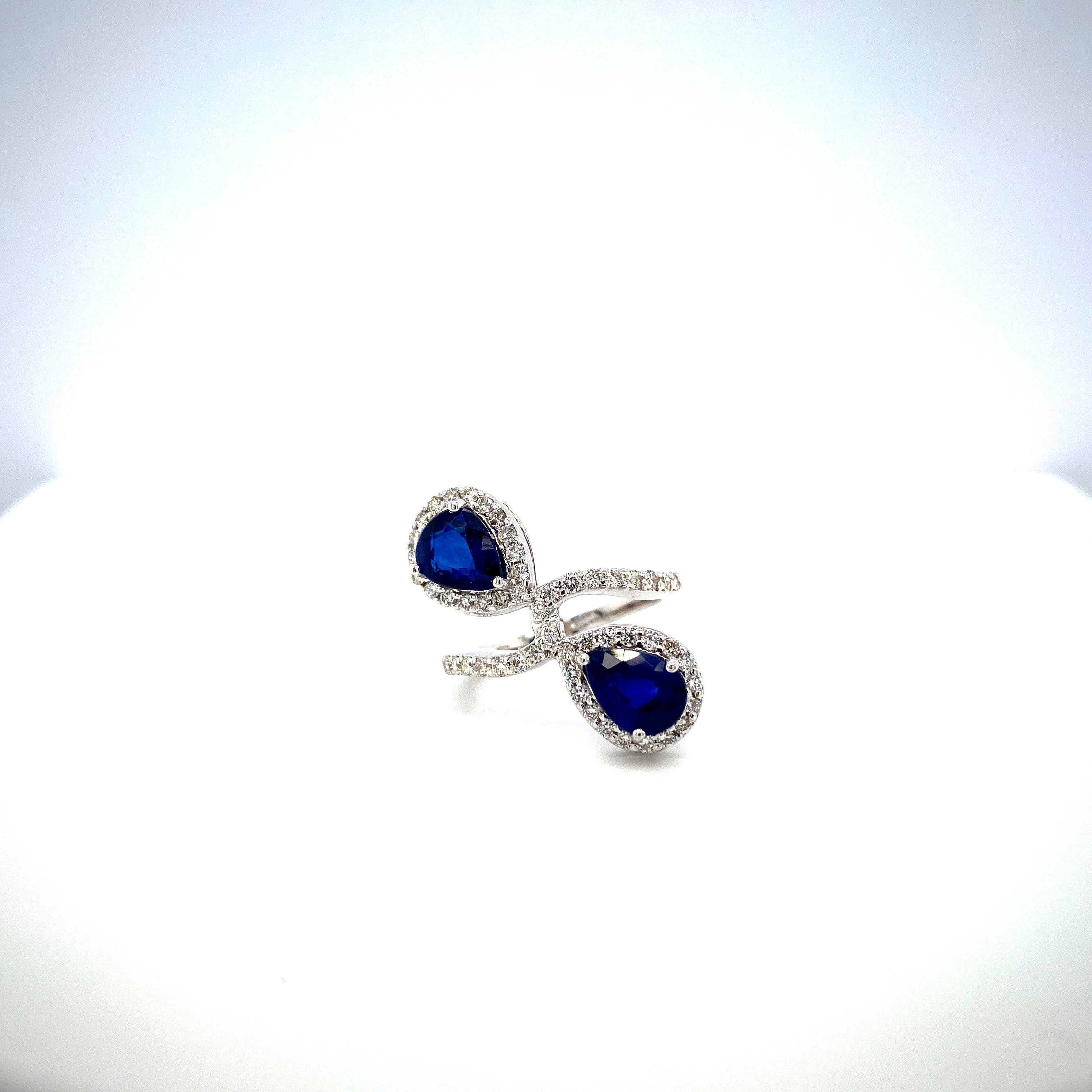 Sapphire and Diamond Ring in 18K White Gold - KGR 16002