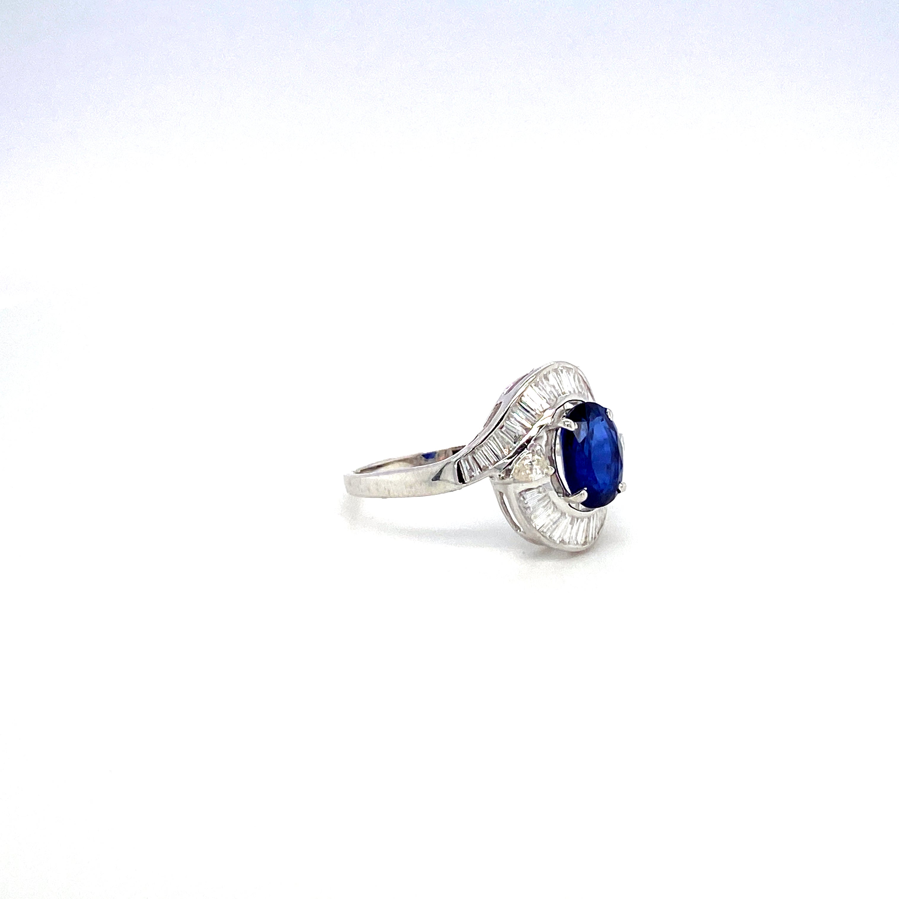 Sapphire and Diamond Ring in 18K White Gold - KGR 16532