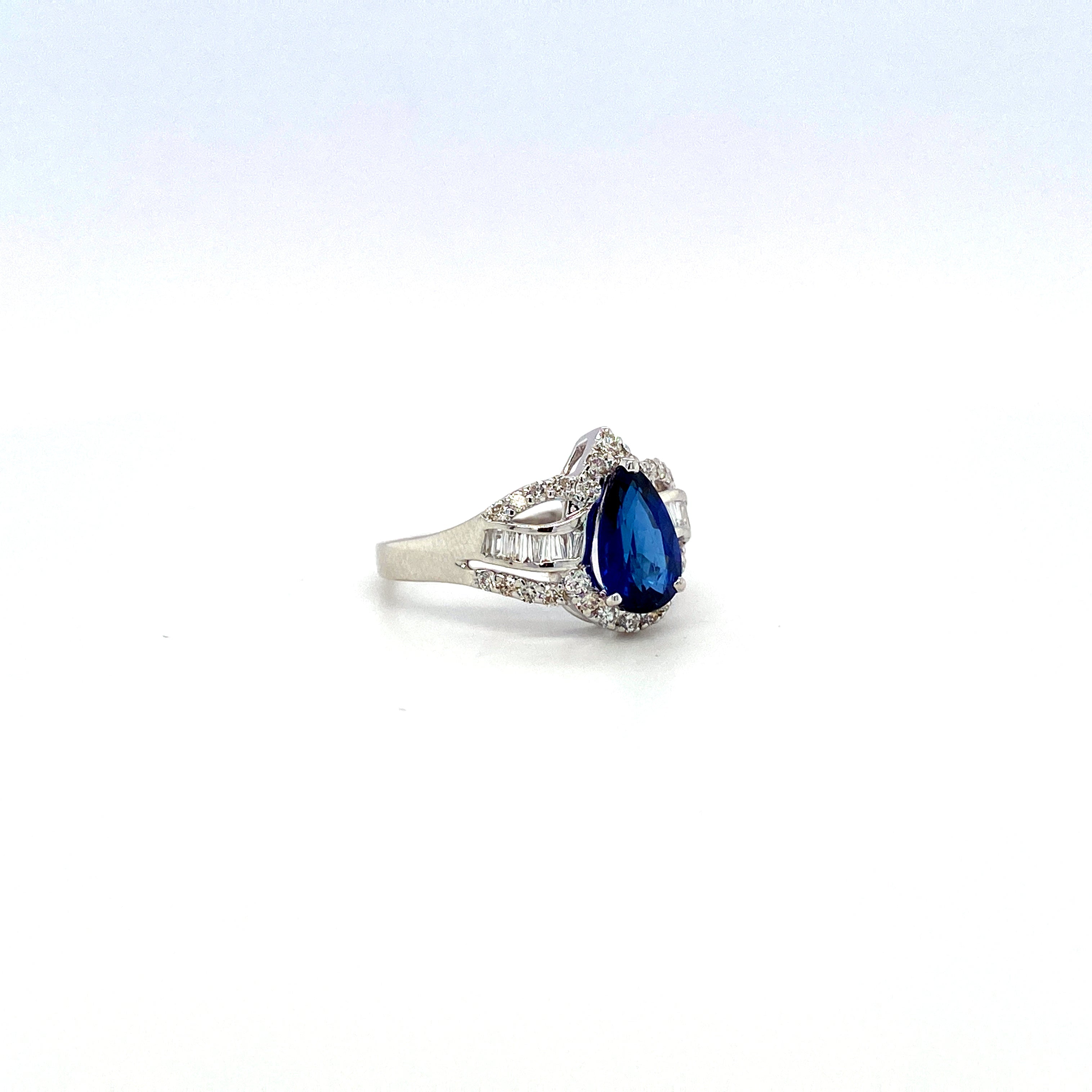 Sapphire and Diamond Ring in 18K White Gold - KGR 16559