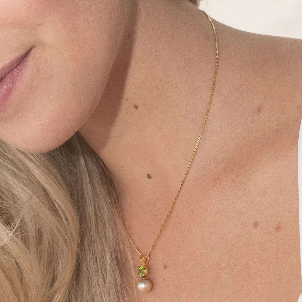 Golden South Sea Pearl with Natural Peridot Stones Lithgow Set 9.5 - 10.5 MM-3