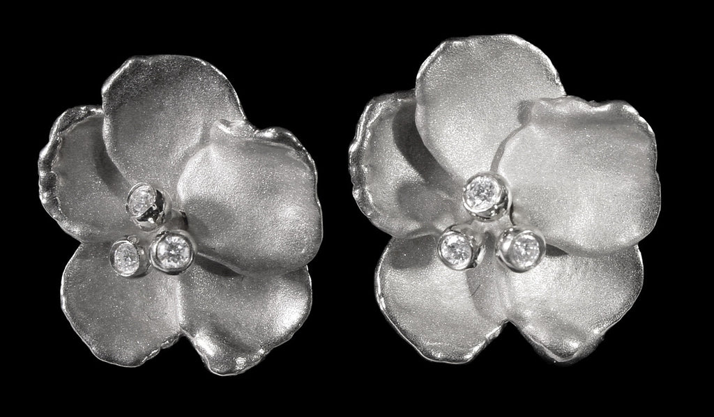 Metal Petals- Pansy Earring-Large-18k Gold & Diamonds