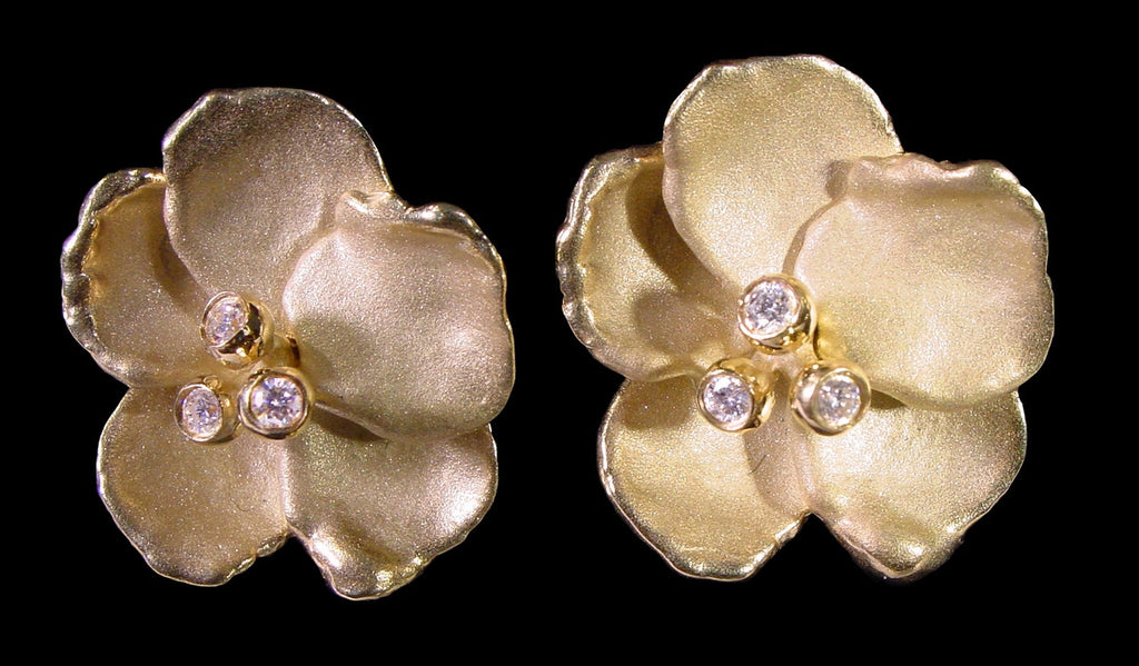 Metal Petals- Pansy Earring-Large-18k Gold & Diamonds