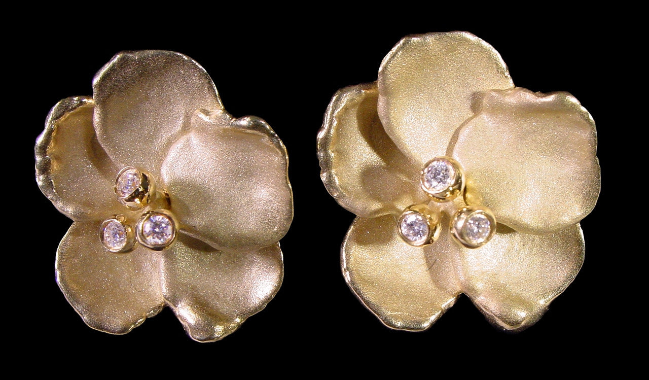 Metal Petals- Pansy Earring-Large-18k Gold & Diamonds