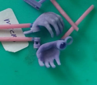 Leona's Healing Hands, Locket for Crystals or Essential Oils, 18K Gold