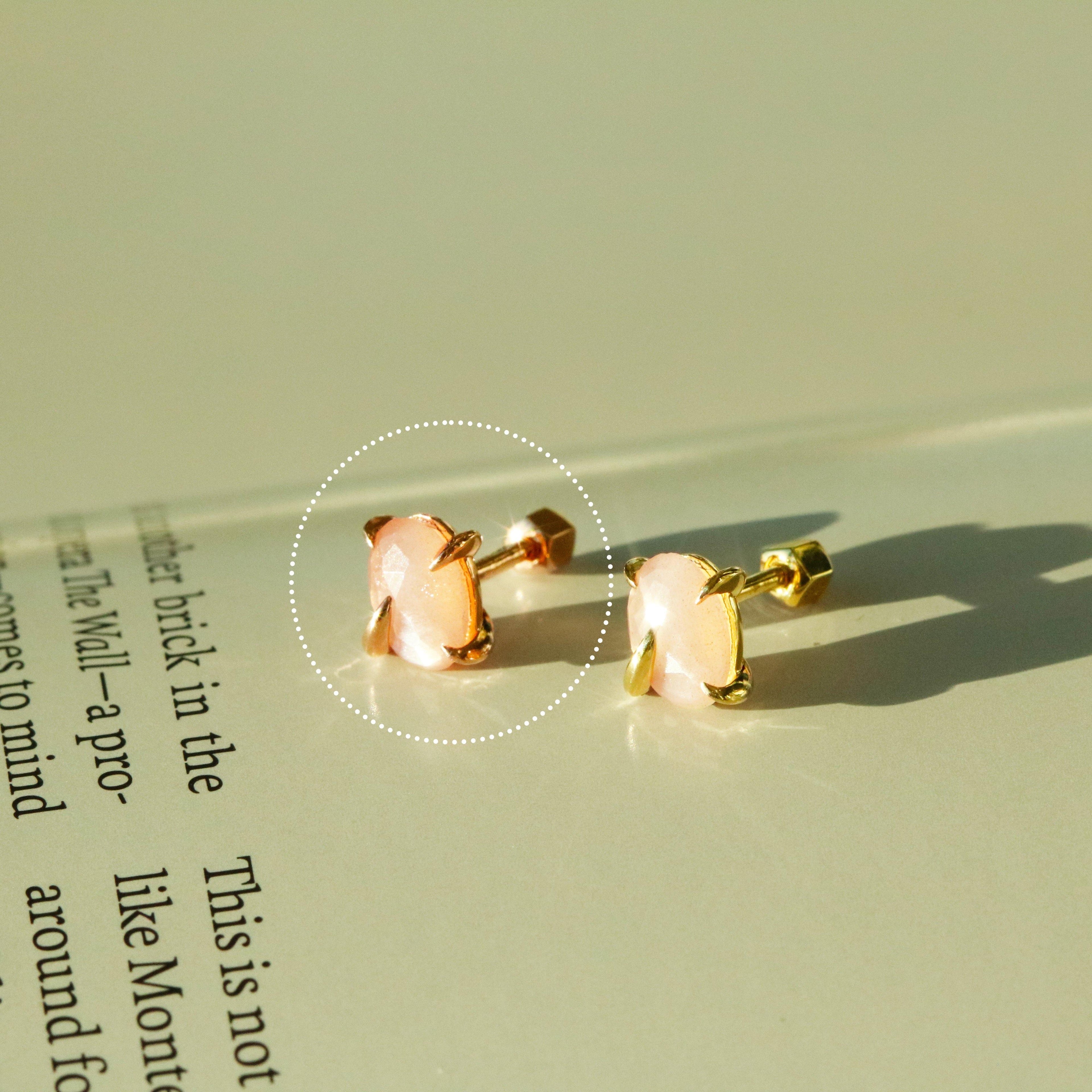 Peach moonstone barbell