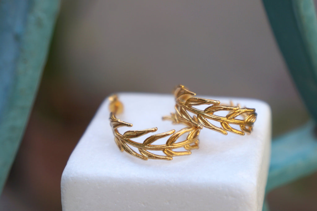 Nature-Inspired Solid Gold Hoop Earrings (9k, 14k, 18k Yellow, White, Rose)