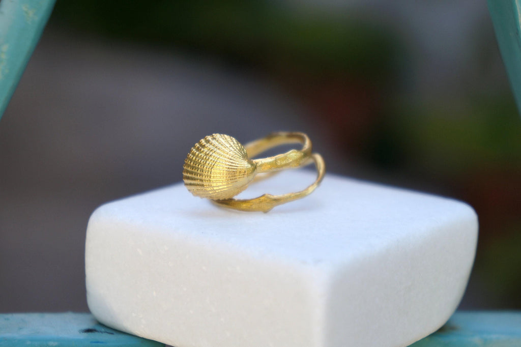 Solid Gold Nature Ring: Sea Shell and Twig Design (9K-18K)