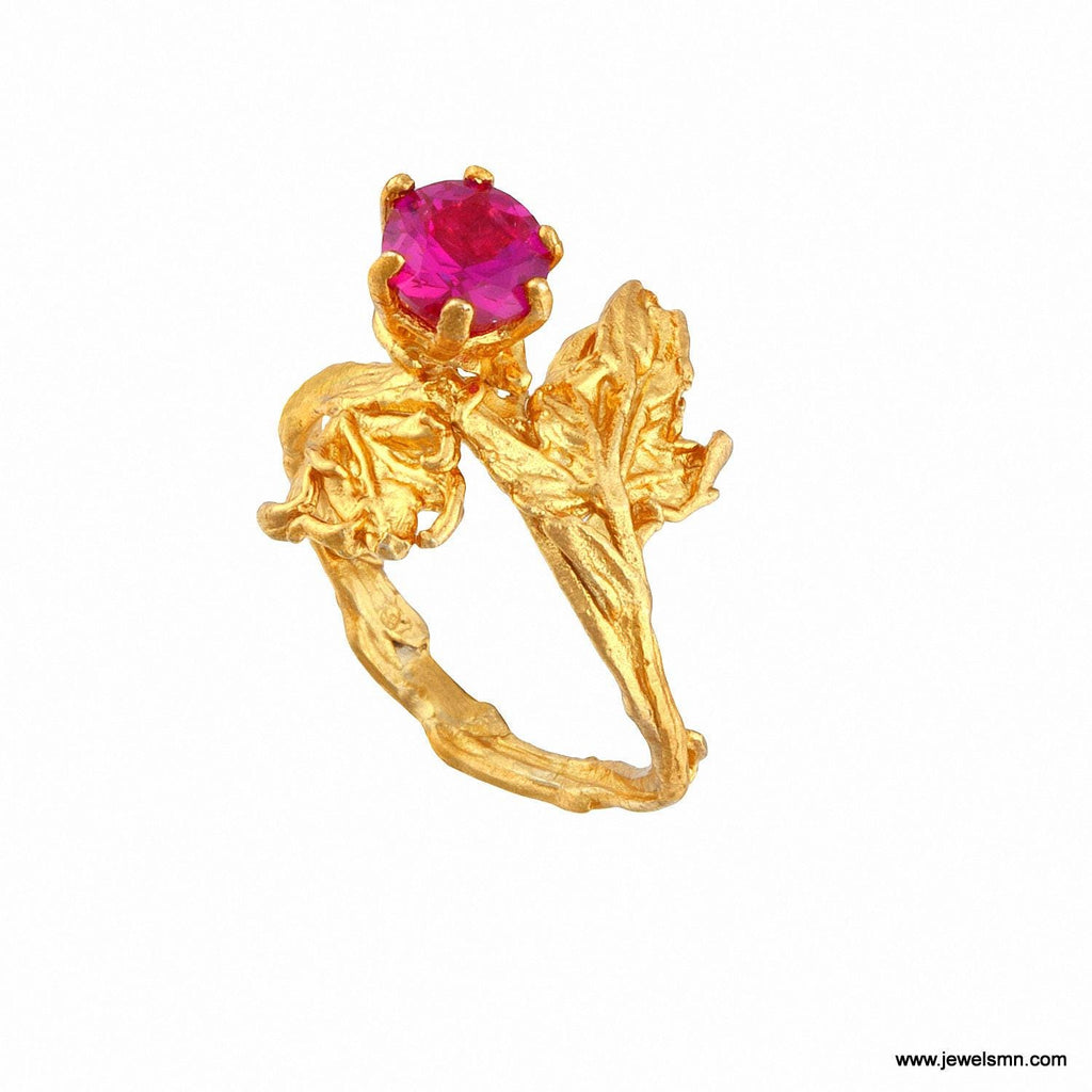Nature-Inspired Gold Branch Ring: Vine Leaf with Lab Diamond