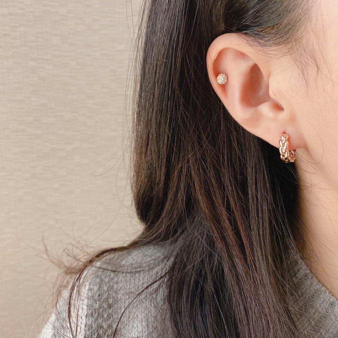 15mm knot huggie earrings (pair)