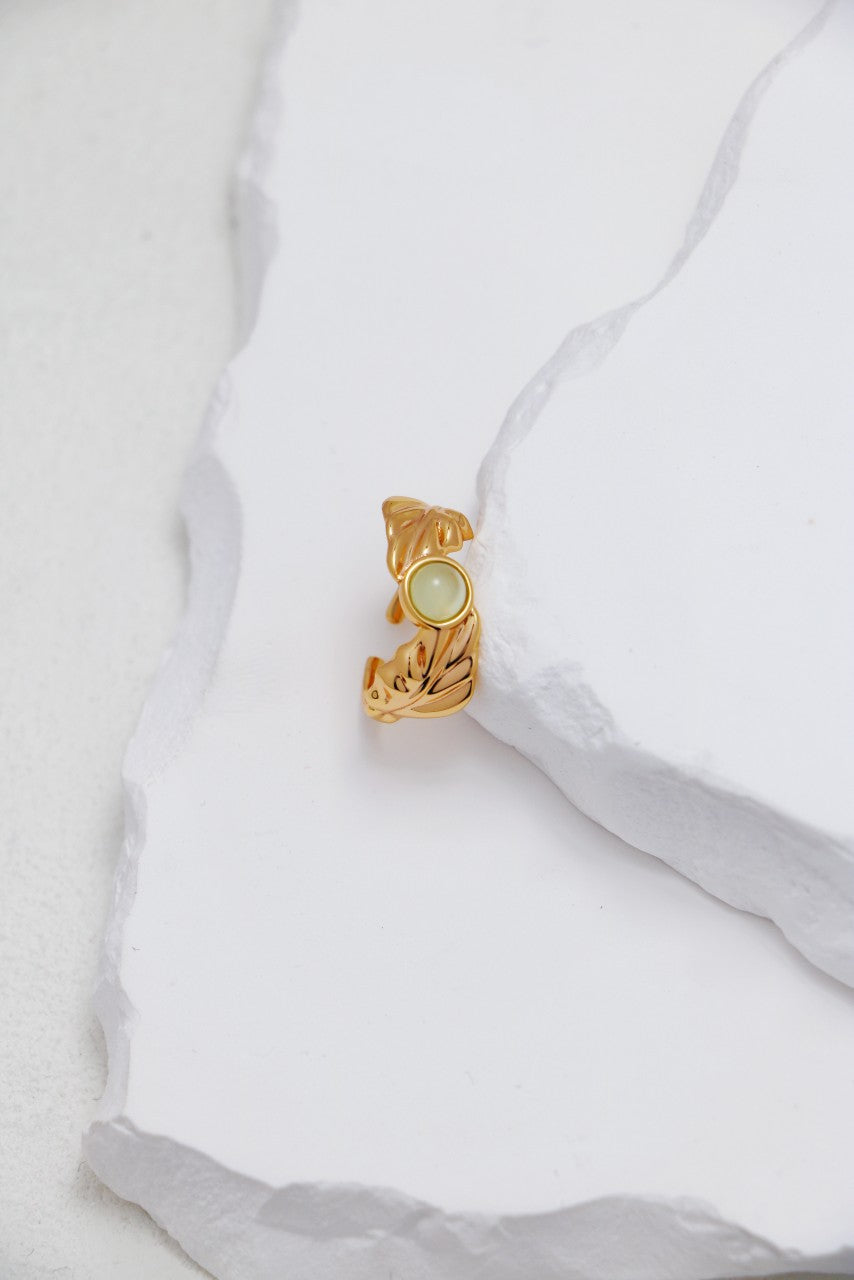 Leaf-Shaped Chalcedony ring